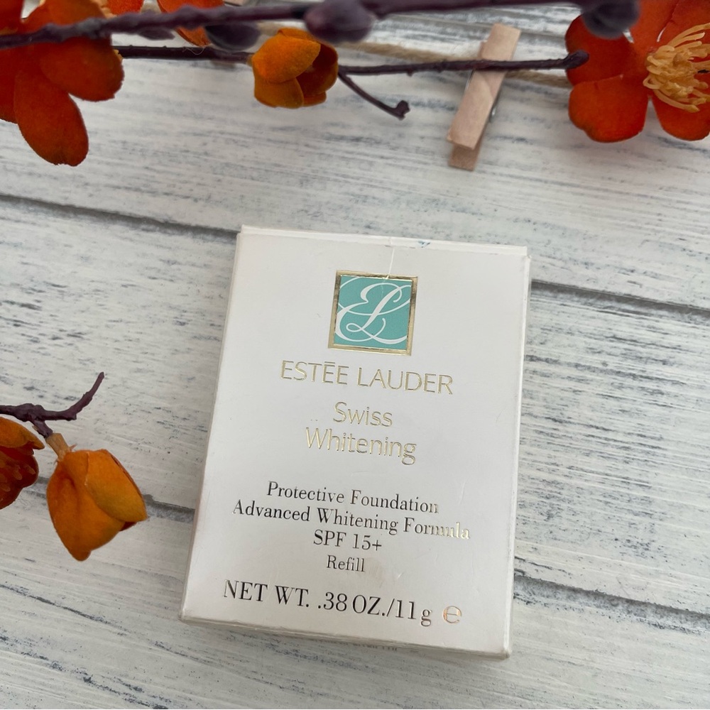 NWT⚜️Estee Lauder Swiss Whitening Protective Foundation SPF 15 Refill